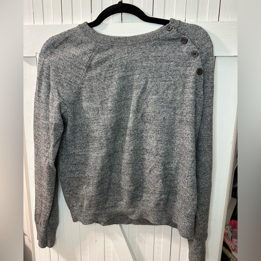 Gray Abercrombie sweater size small